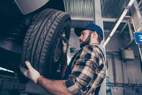 Großhandel für Reifen, Felgen, Kompletträder und Autoteile 